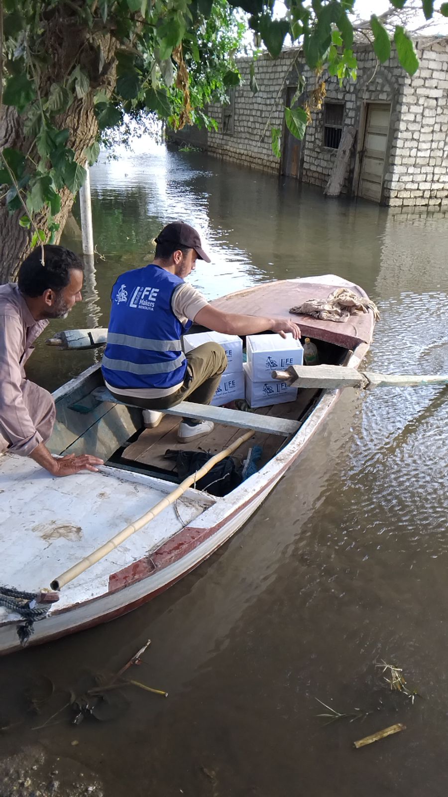 صناع الحياة عضو التحالف الوطني تستجيب لأزمة ارتفاع منسوب مياه نهر النيل بالمنوفية (2)