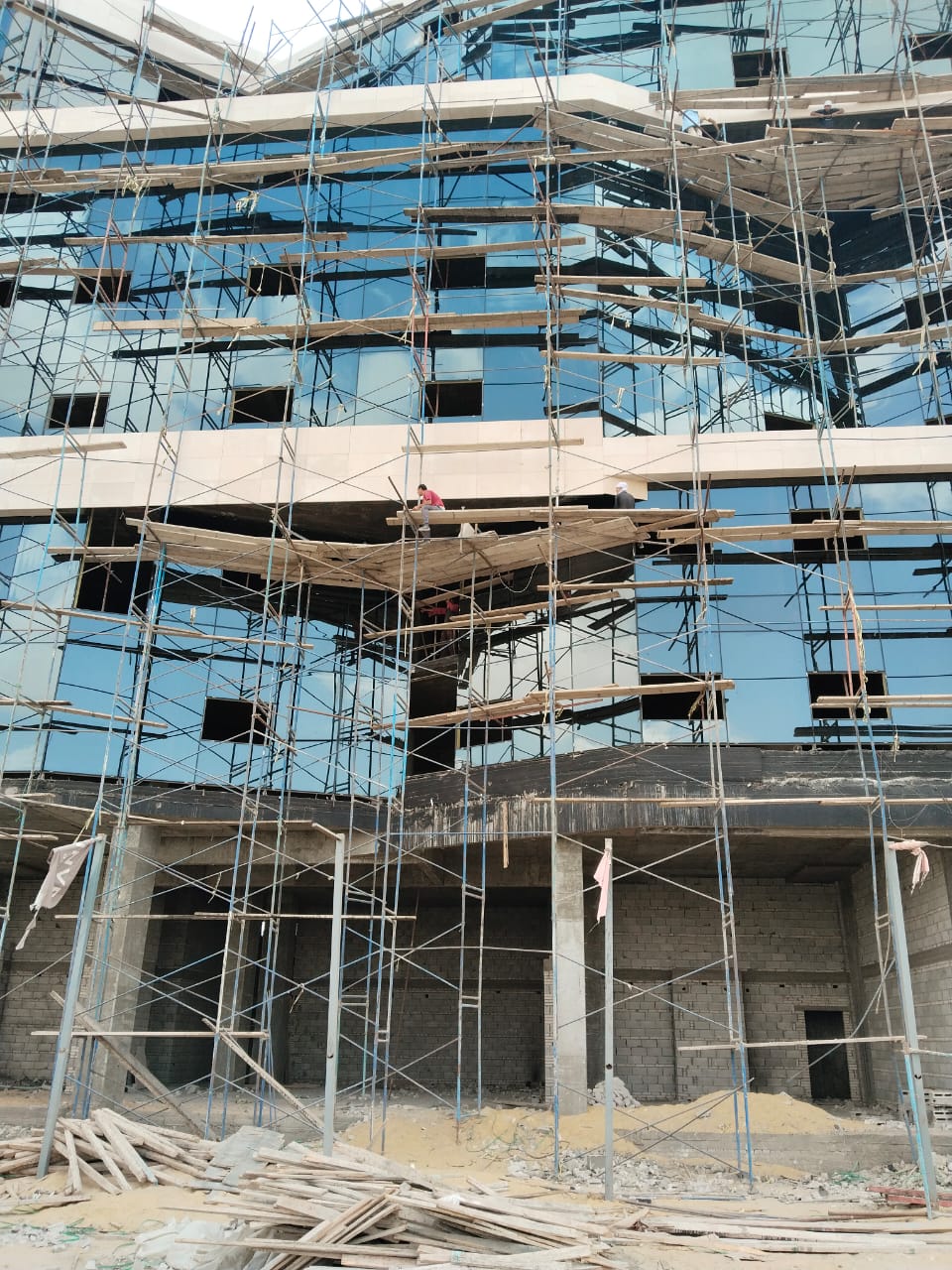 استمرار الحملات التفتيشية فى المواقع بالعاصمة الإدارية للتأكد من الالتزام بمبادئ السلامة المهنية