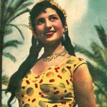 النجمة نعيمة عاكف النجمة نعيمة عاكف