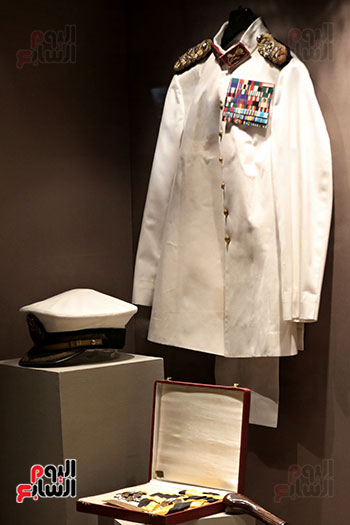 زي البحرية العسكرى