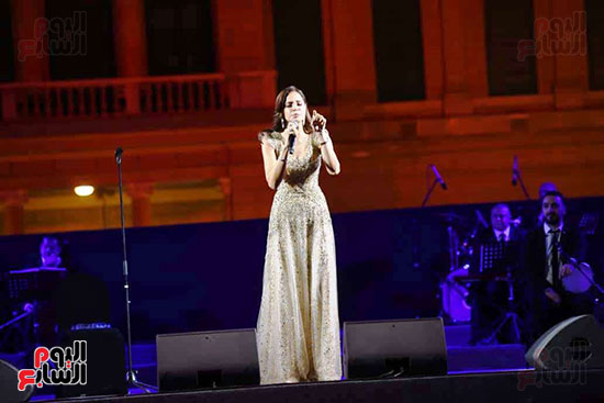 جانب من حفل أمال ماهر