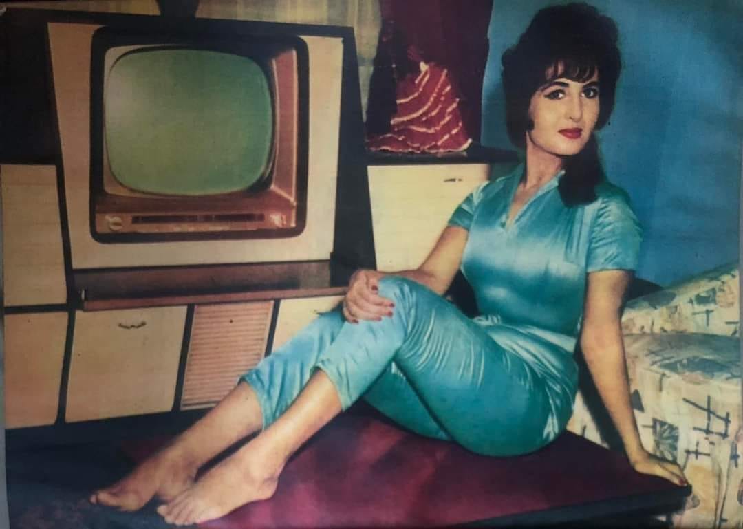 النجمة نعيمة عاكف النجمة نعيمة عاكف