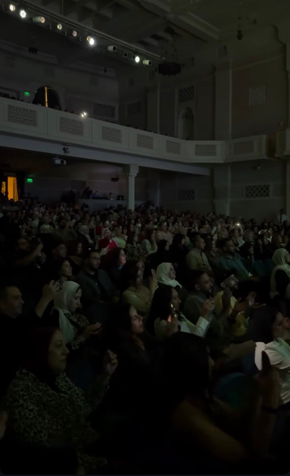 عايدة الأيوبي تشعل حفل ختام هي الفنون بالجامعة الأمريكية (3)