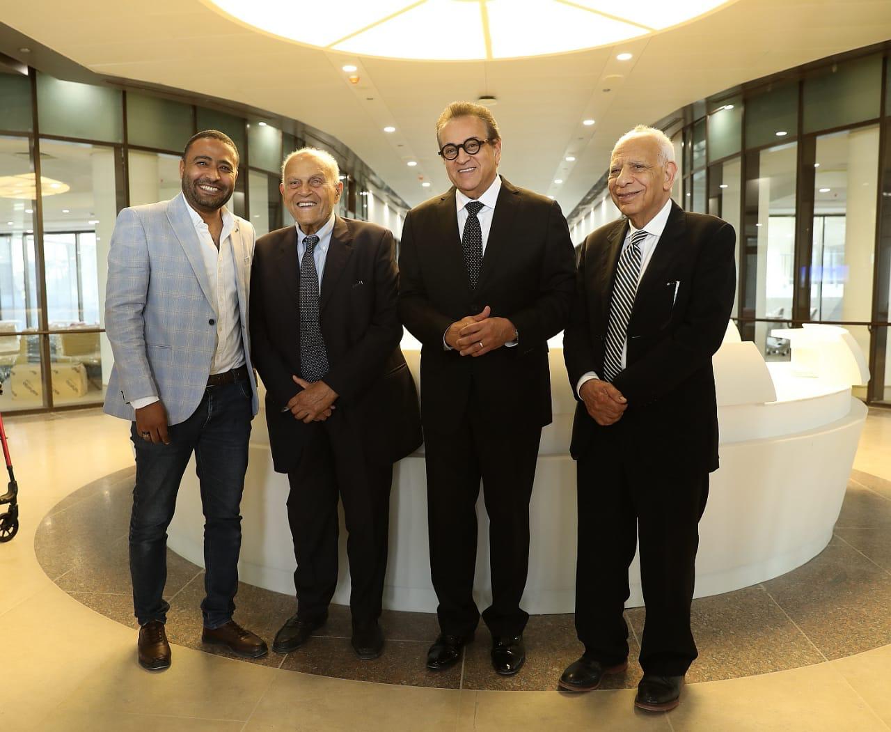 وزير الصحة والسكان يزور مركز مجدي يعقوب العالمي