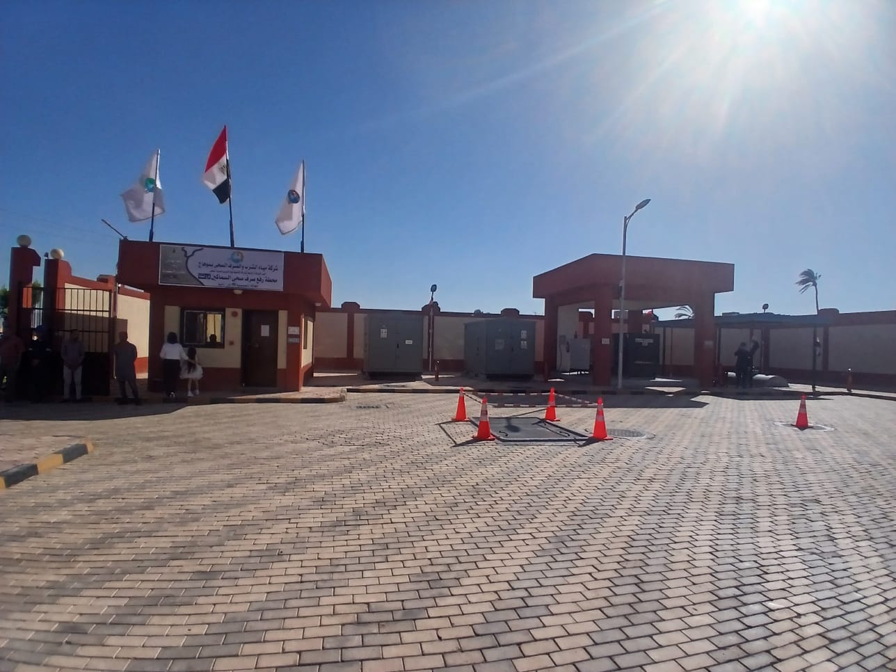 محافظ سوهاج يفتتح اليوم محطة رفع صرف صحى السماكين (3)