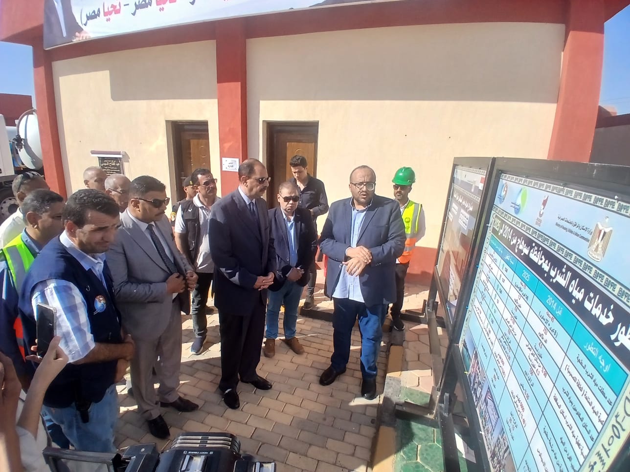 محافظ سوهاج يفتتح اليوم محطة رفع صرف صحى السماكين (2)