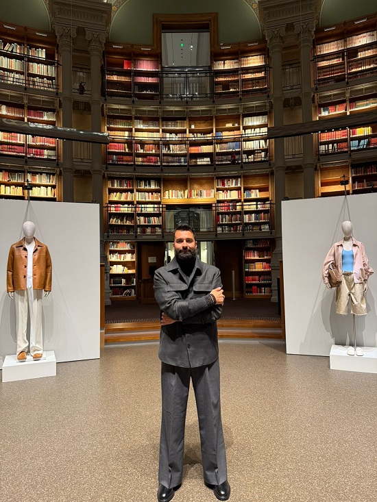 الفنان أحمد حاتم