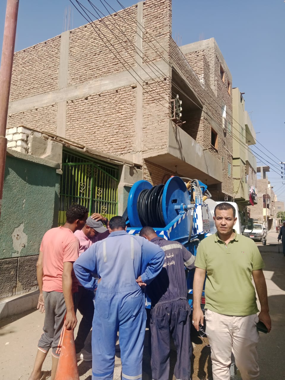 خطة تطهير شبكات ومطابق الصرف الصحي بمدينة البياضية