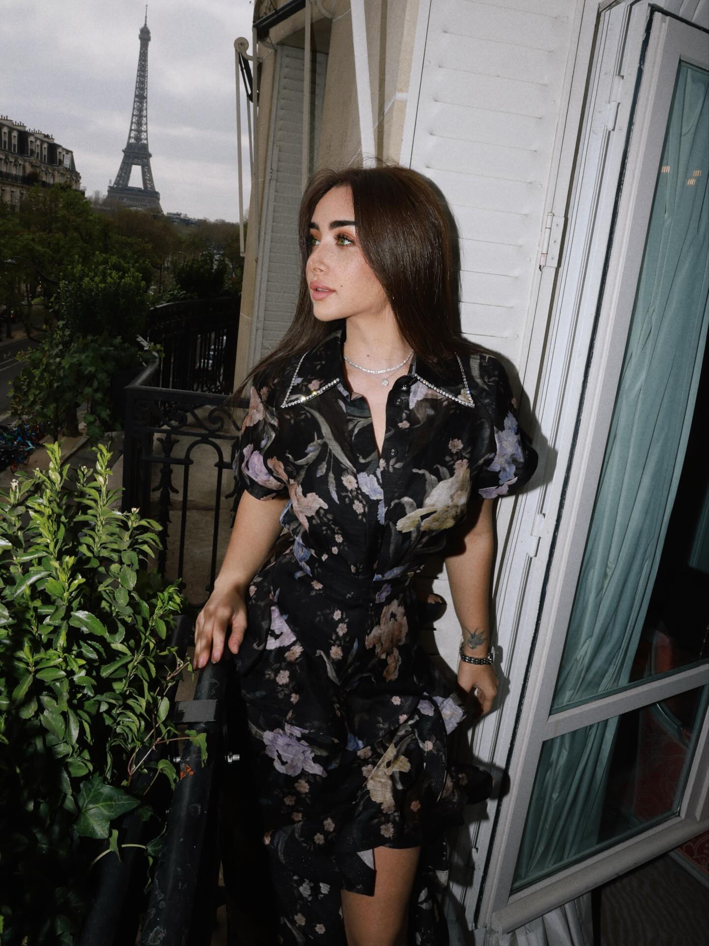 هنا الزاهد باحدث اطلالة فى باريس هنا الزاهد باحدث اطلالة فى باريس