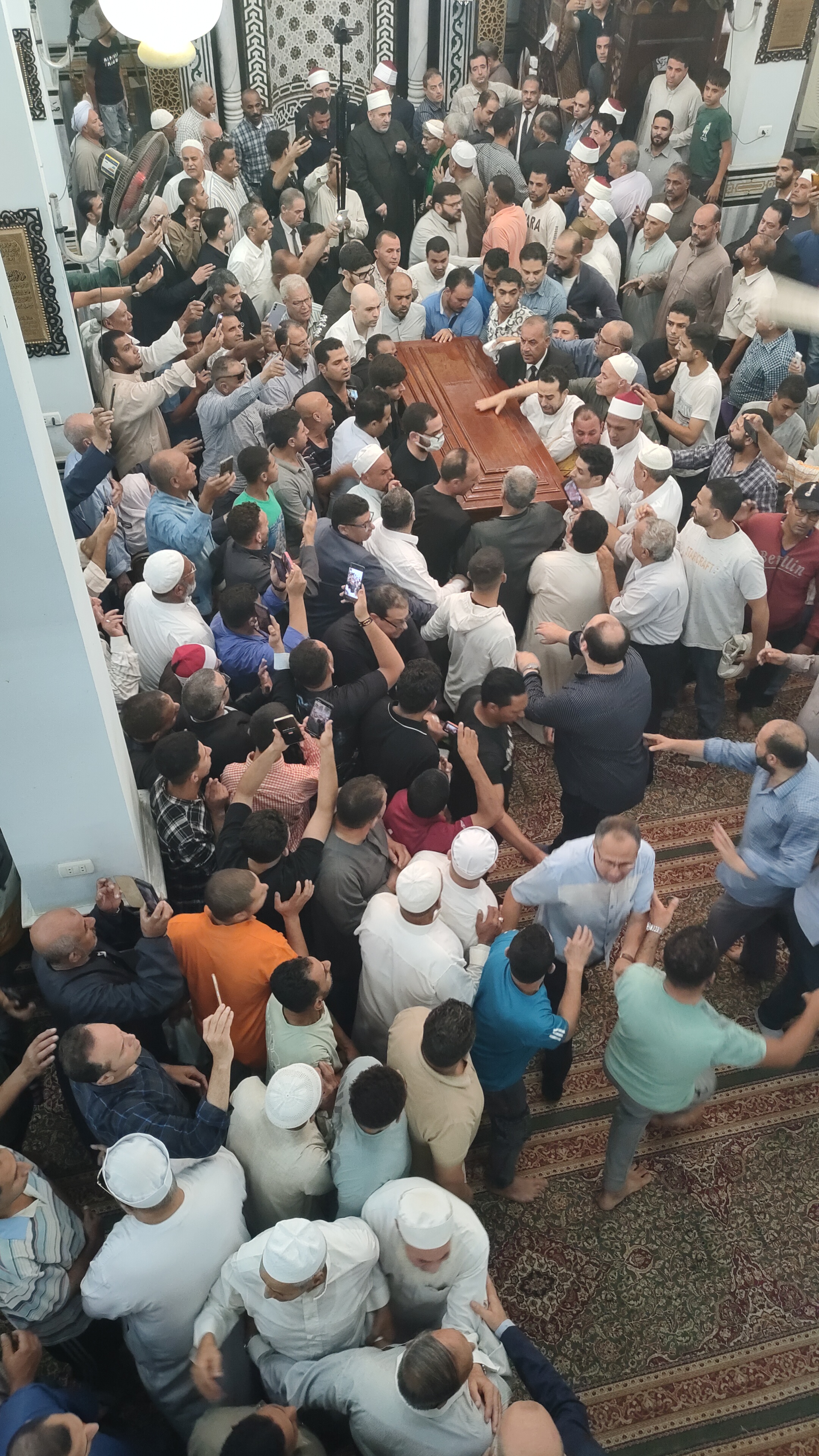 نعش الدكتور أحمد عمر هاشم