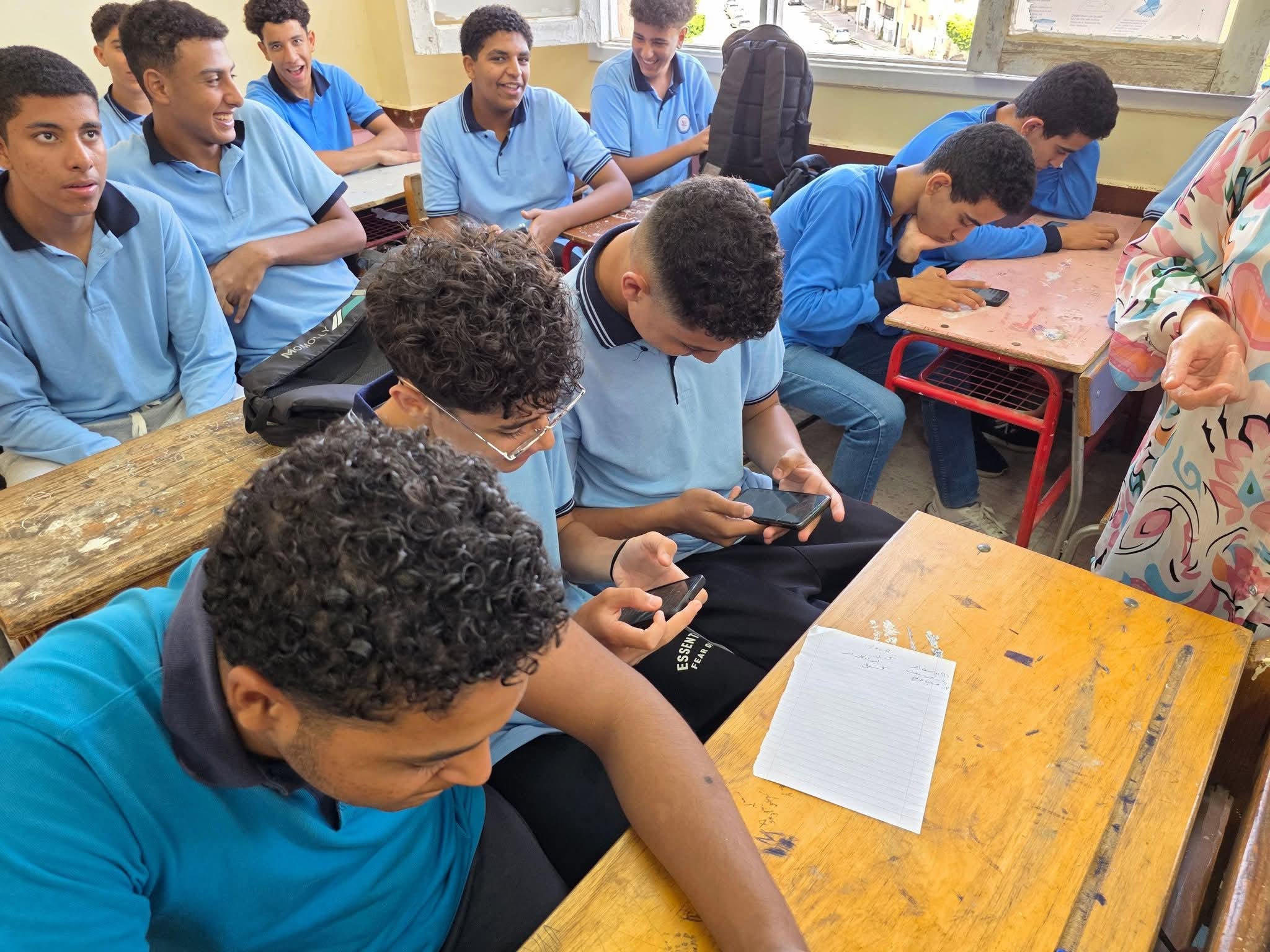 طلاب الثانوى العام يسجلون الدخول على منصة كيريو لدراسة البرمجة طلاب الثانوى العام يسجلون الدخول على منصة كيريو لدراسة البرمجة