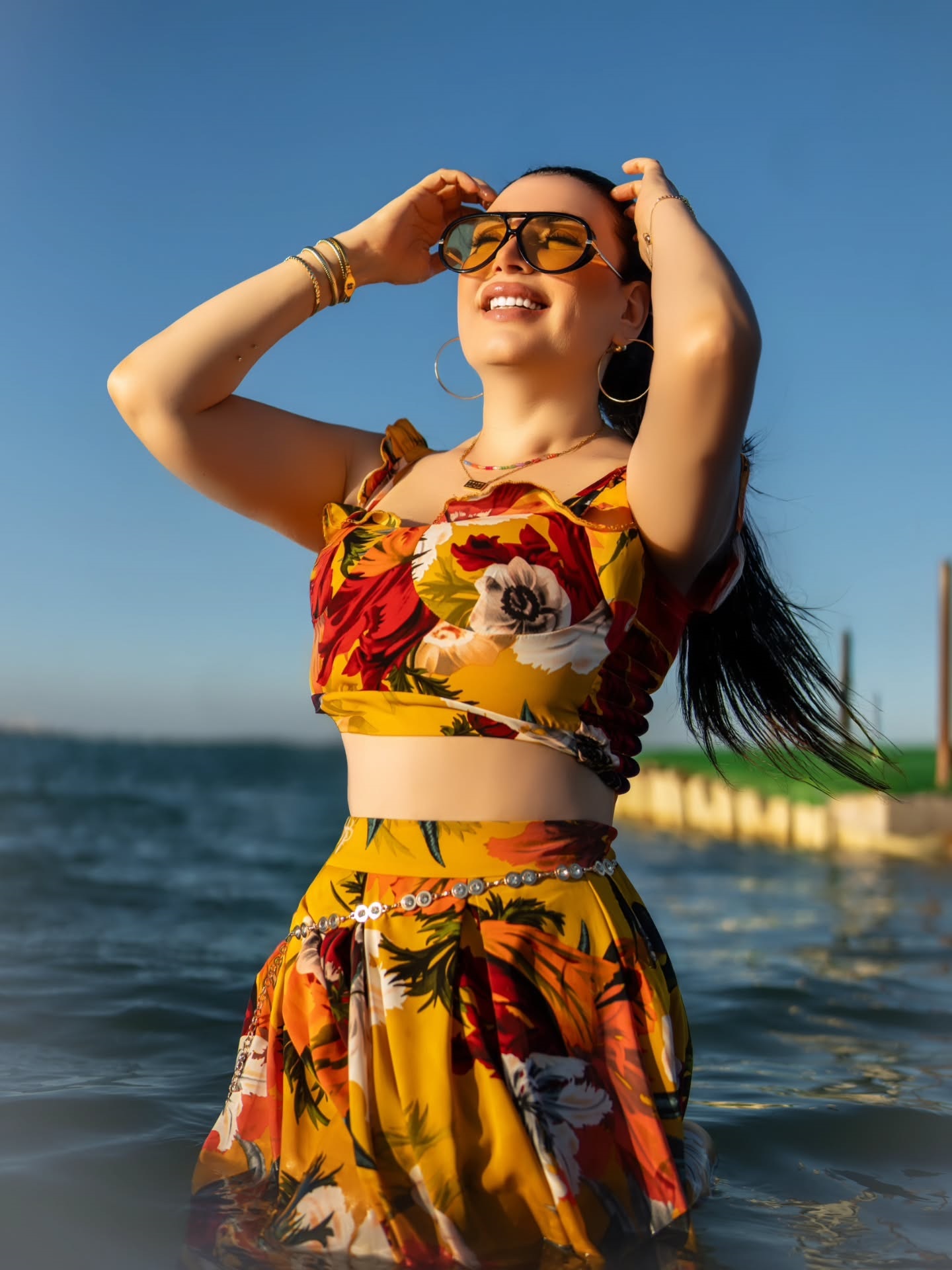 عبير صبرى فى احدث جلسة تصوير على البحر