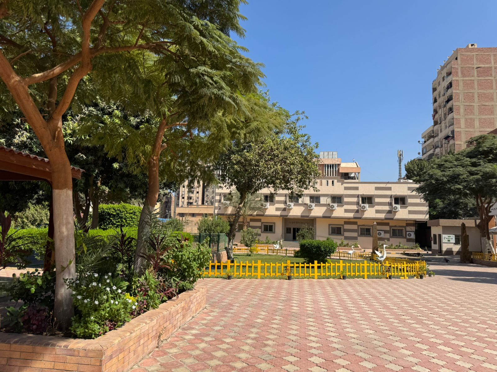 مجمع الإعاقة بعين شمس