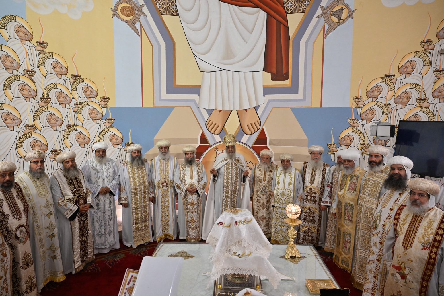 قداسة البابا مع الأباء الأساقفة قداسة البابا مع الأباء الأساقفة