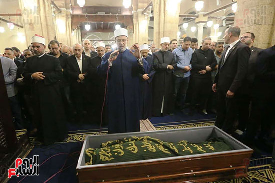 تشييع جنازة الدكتور أحمد عمر هاشم (19)