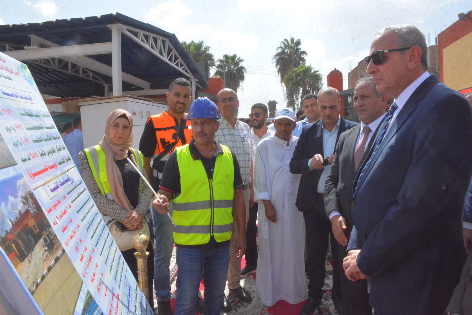 جانب من الافتتاح جانب من الافتتاح