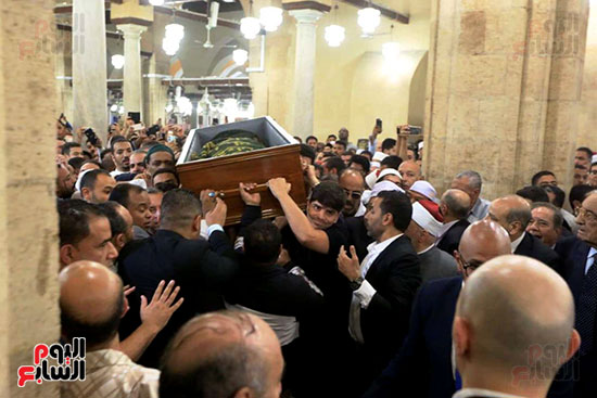 تشييع جنازة الدكتور أحمد عمر هاشم (24)