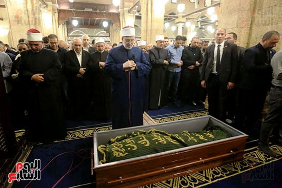 تشييع جنازة الدكتور أحمد عمر هاشم (28)