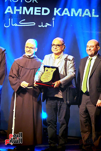 الفنان القدير احمد كمال