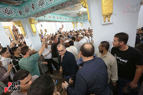 جثمان الدكتور أحمد عمر هاشم يصل الشرقية جثمان الدكتور أحمد عمر هاشم يصل الشرقية