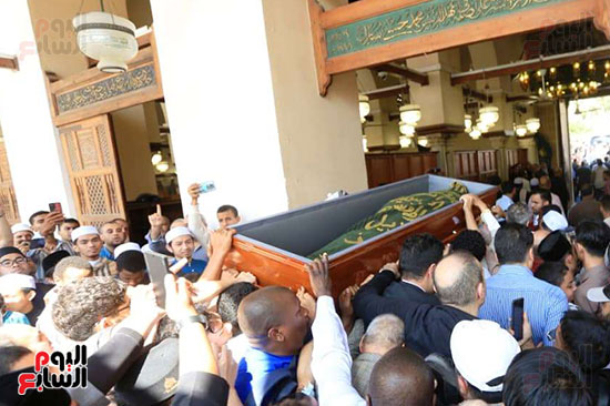 تشييع جنازة الدكتور أحمد عمر هاشم (35)