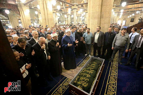 تشييع جنازة الدكتور أحمد عمر هاشم (26)