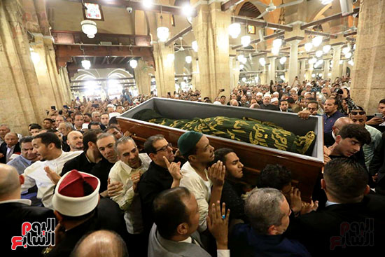 تشييع جنازة الدكتور أحمد عمر هاشم (23)