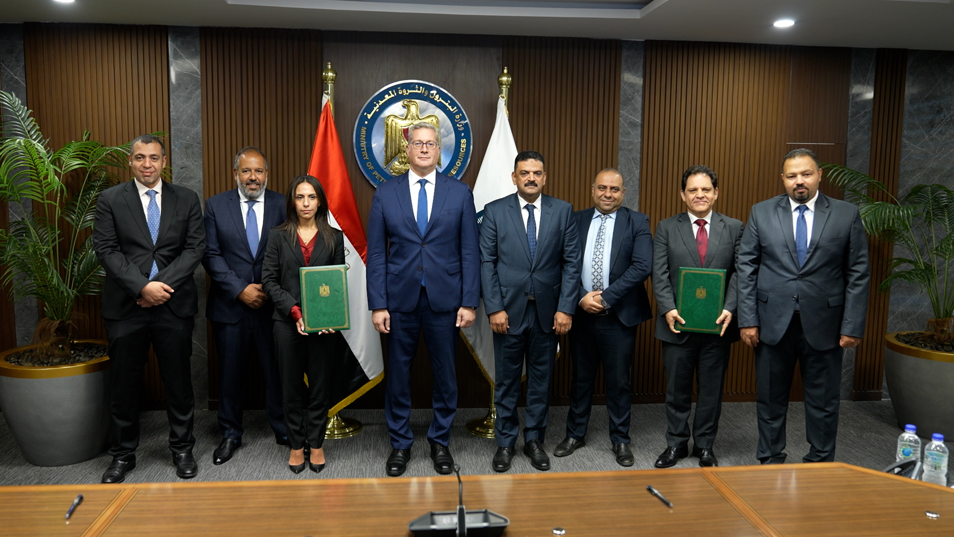 C20250922_8182.00_03_12_16.Still016 C20250922_8182.00_03_12_16.Still016