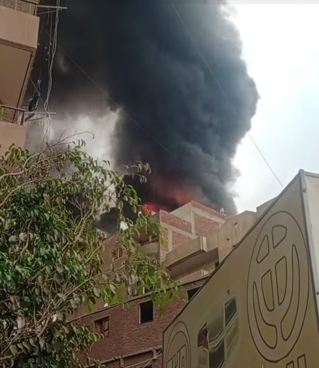 حريق مخزن فى السلام (1)