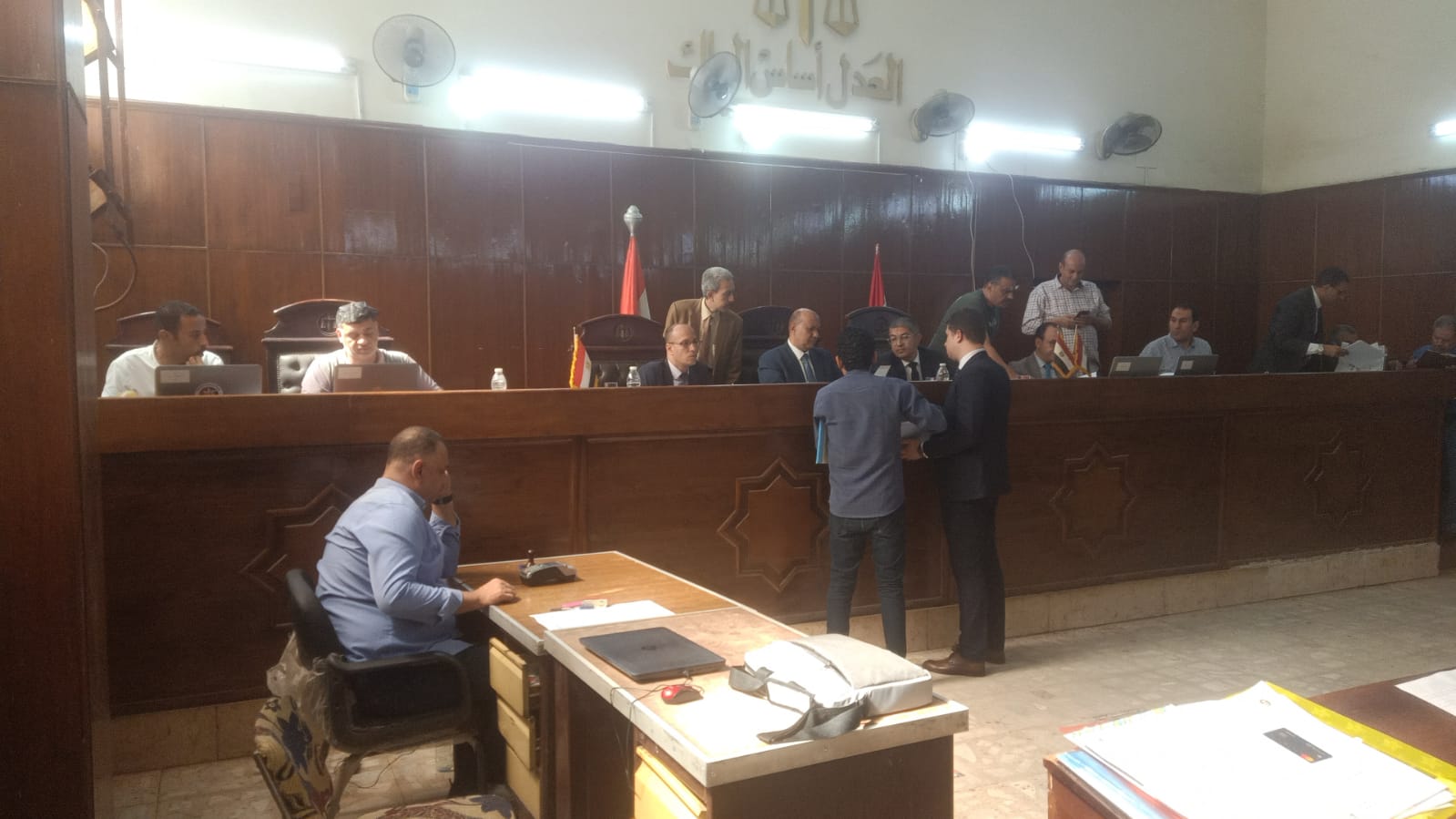 مراجة وتسليم الطلبات 