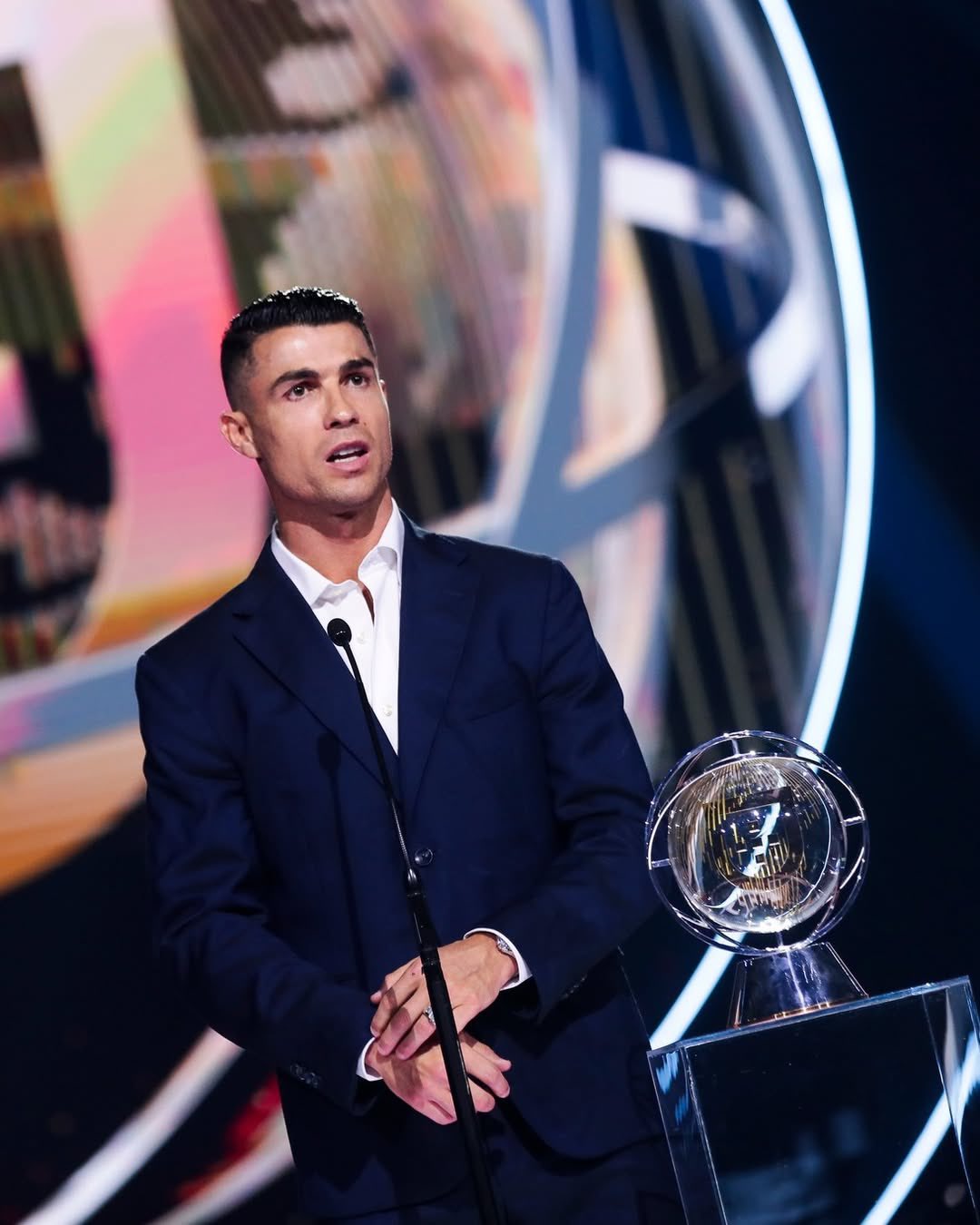 رونالدو في الحفل رونالدو في الحفل
