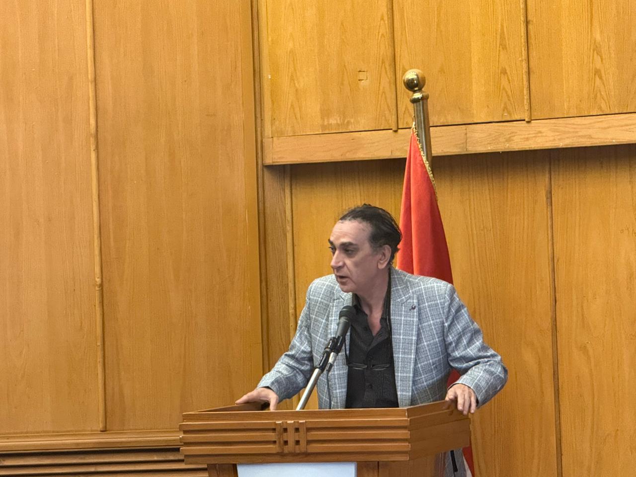 وليد سيف يعلن جوائز مسابقة أفضل مقال للفيلم القصير جدا بمهرجان Vs- film (1)