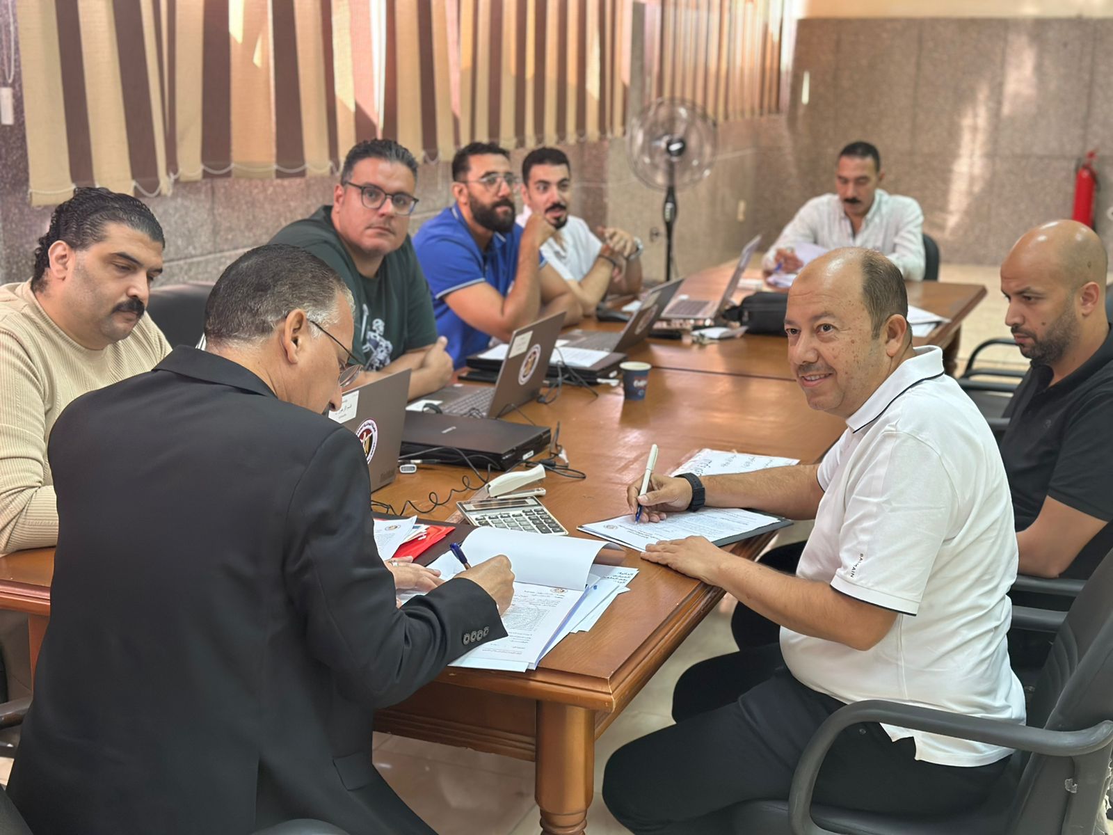 تقديم الاوراق للترشح