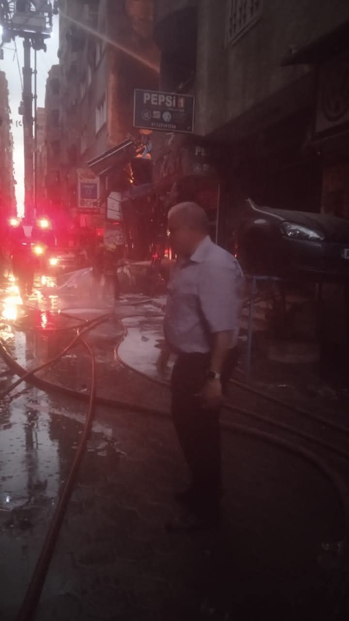 قيادات الأمن ومحافظة القاهرة فى موقع الحريق (3)