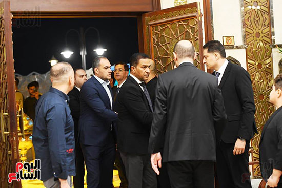 بدء عزاء الدكتور أحمد عمر هاشم