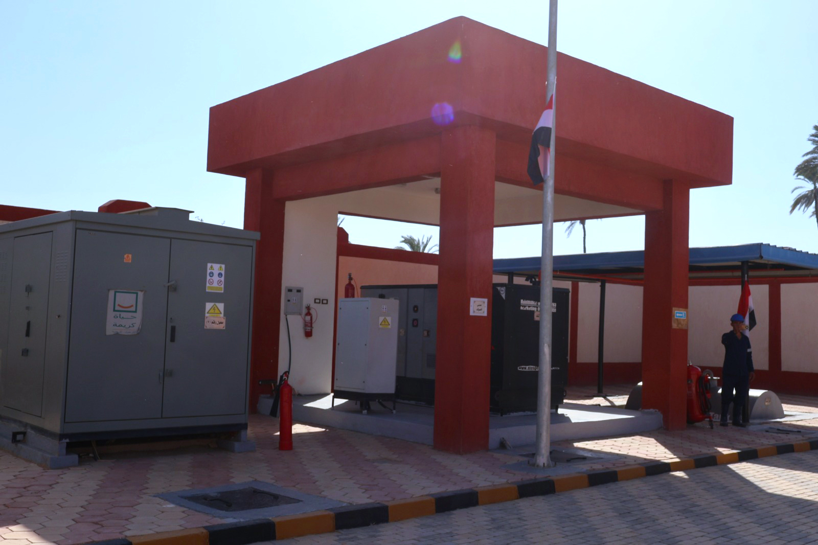 تطوير خدمات الصرف الصحى بالسماكين فى سوهاج (6)