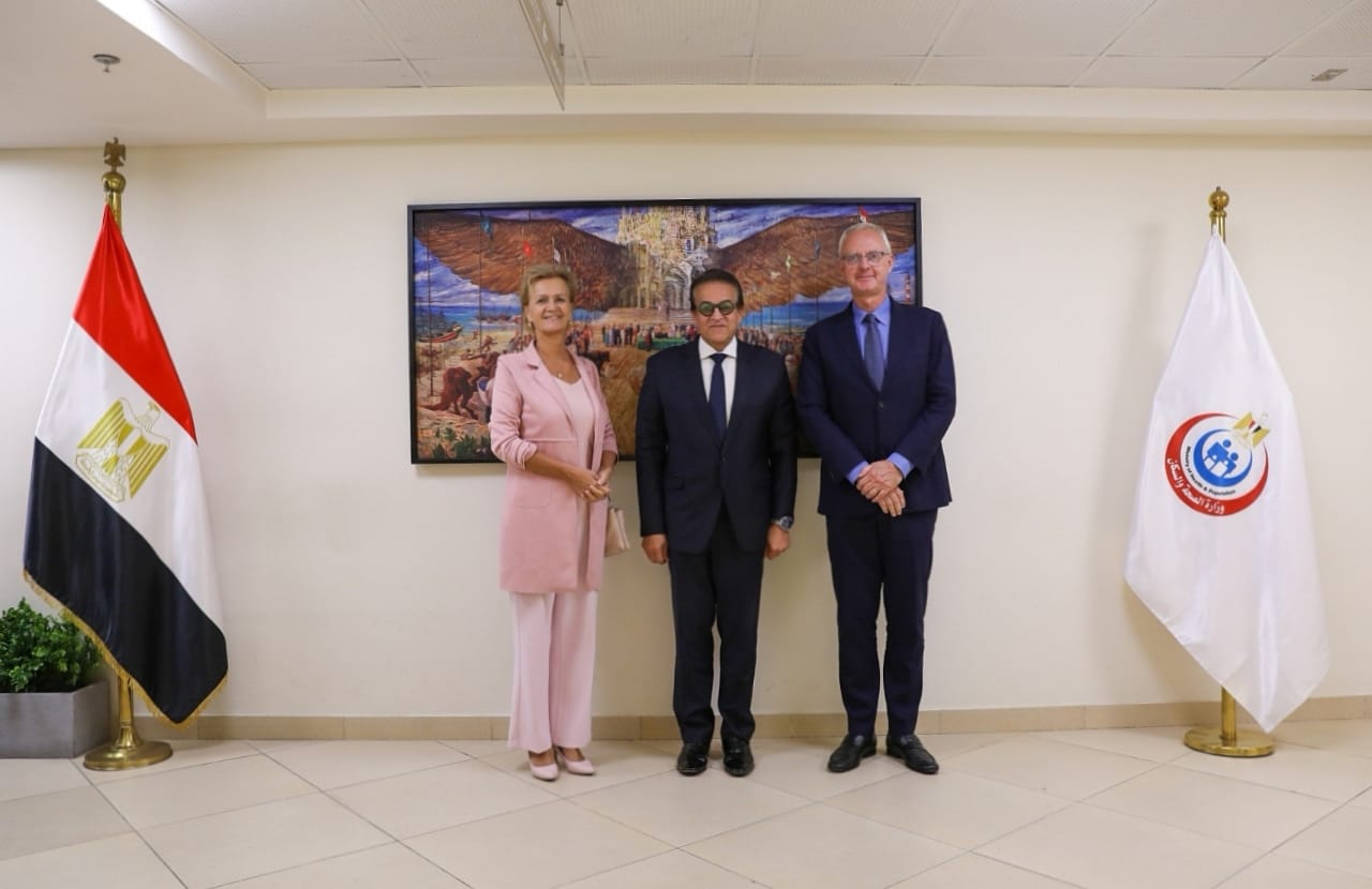 وزير الصحة مع  المدير التنفيذي لوكالة الاتحاد الأوروبي للمخدرات