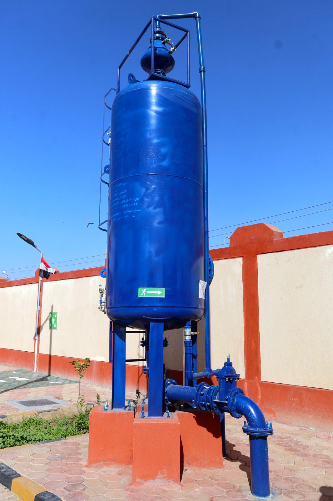 تطوير خدمات الصرف الصحى بالسماكين فى سوهاج (1)