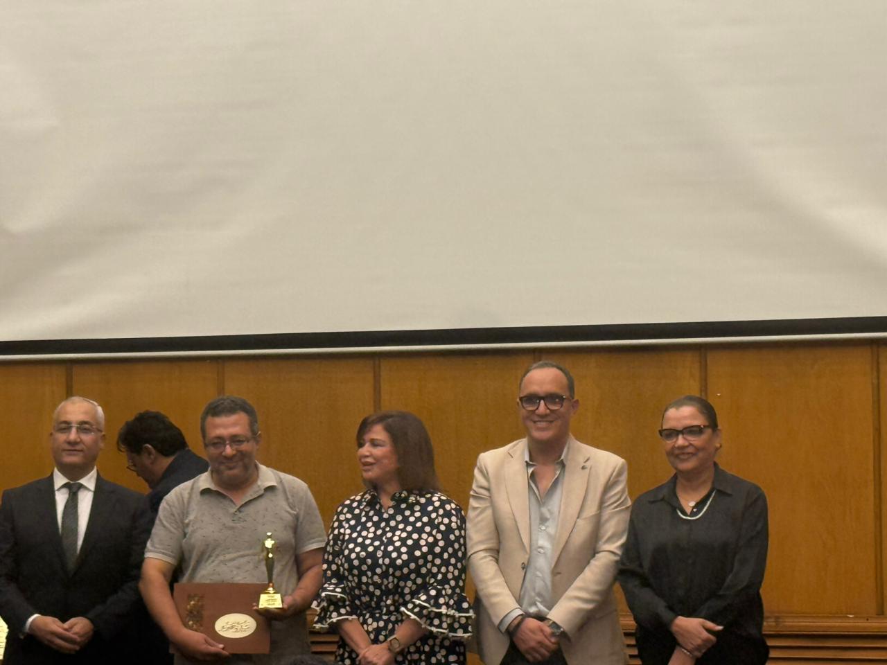 وليد سيف يعلن جوائز مسابقة أفضل مقال للفيلم القصير جدا بمهرجان Vs- film (2)