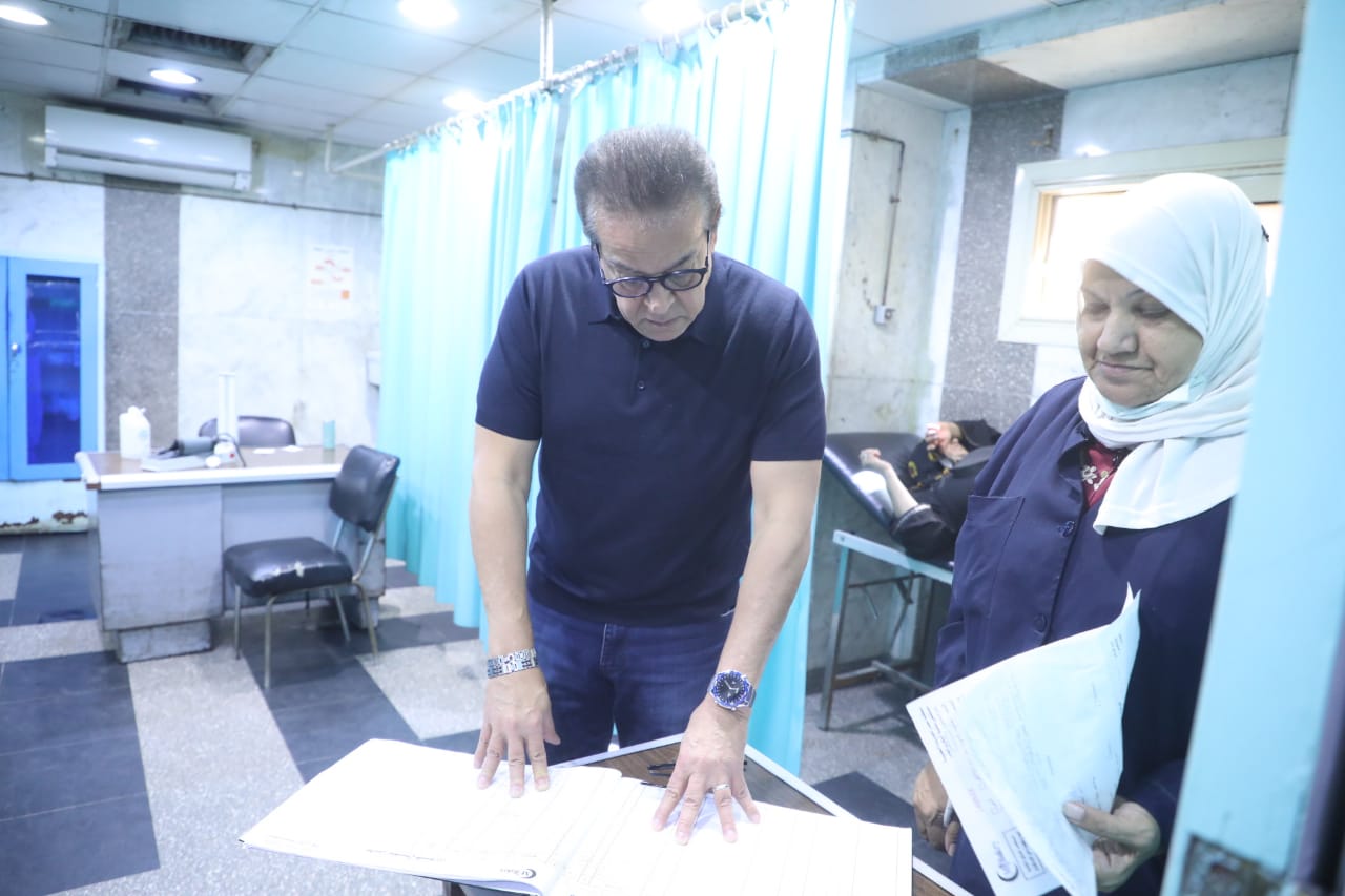 وزير الصحة يُجري جولة مفاجئة بمستشفى منشية البكري العام وزير الصحة يُجري جولة مفاجئة بمستشفى منشية البكري العام