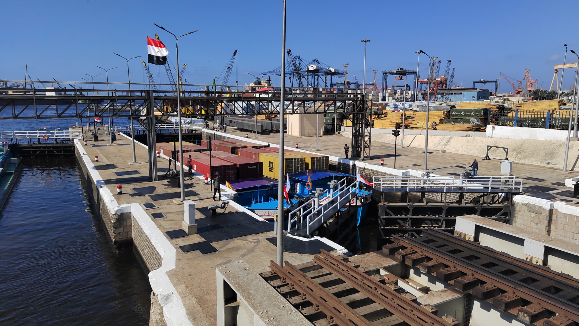 الأرصفة الجديدة