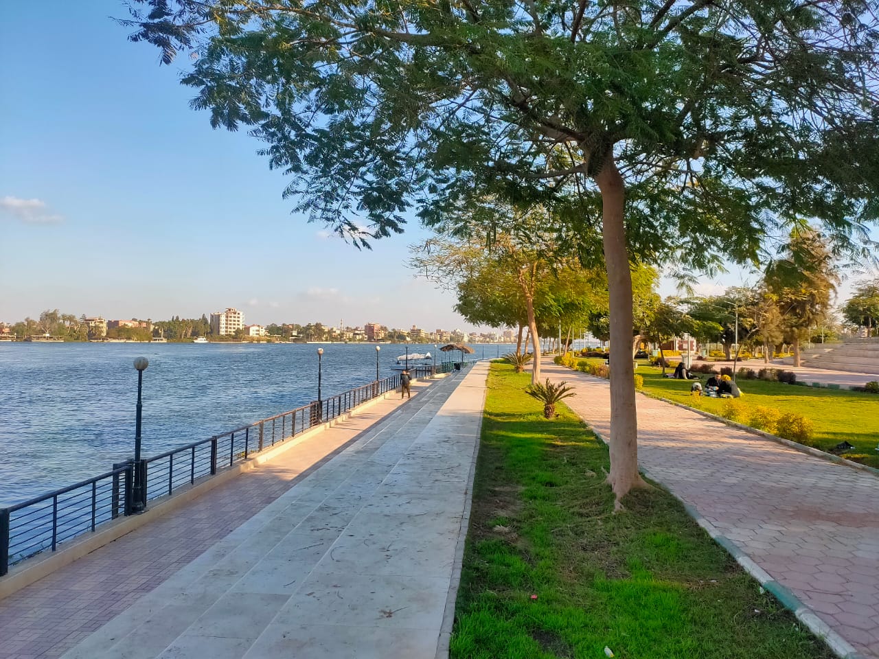 ممشى الحدائق بالقناطر الخيرية