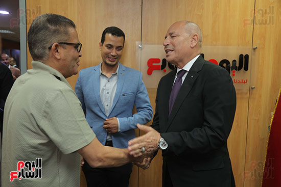 جولة محافظ القاهرة بجريدة اليوم السابع (11)