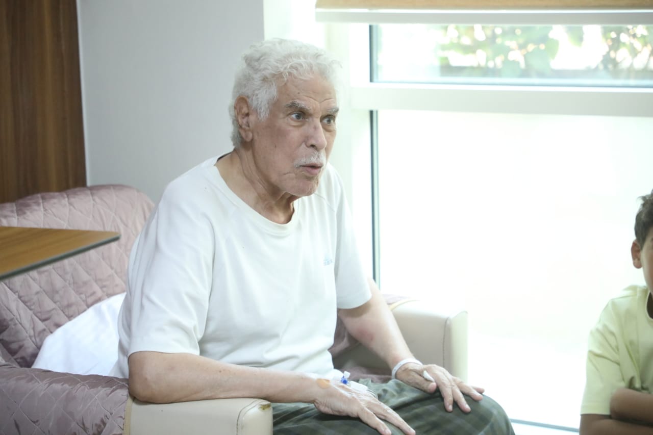 الكابتن حسن شحاتة الكابتن حسن شحاتة