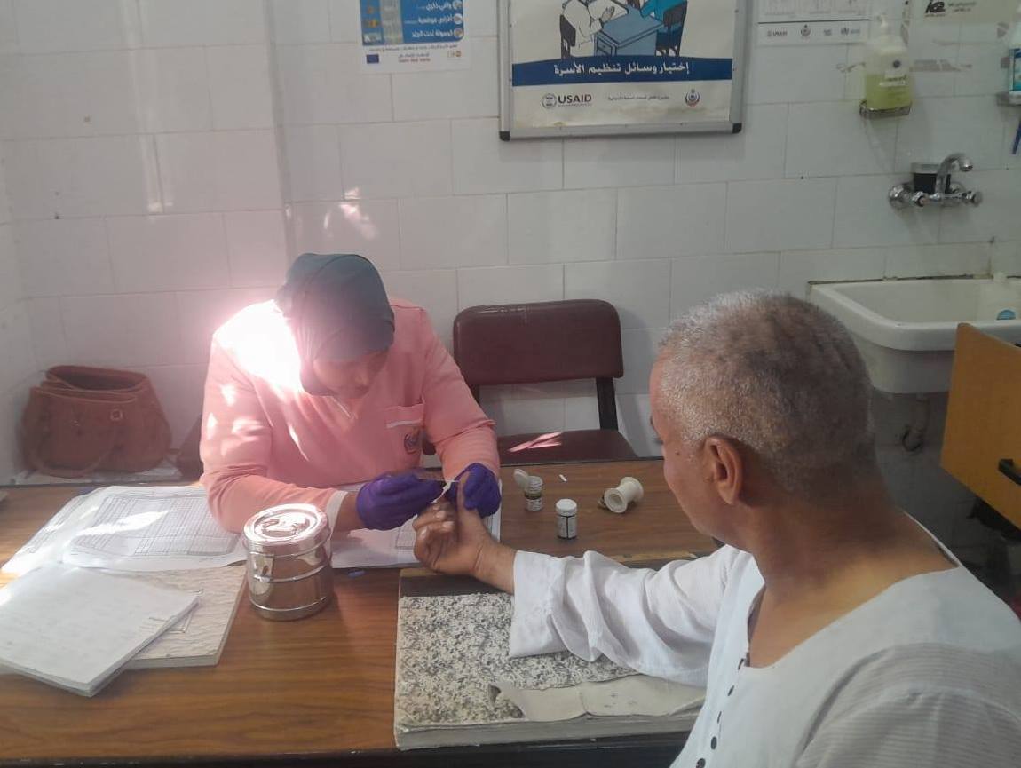 فحص المواطنين يومياً بالمجان ضمن حملة 100 يوم صحة بالأقصر فحص المواطنين يومياً بالمجان ضمن حملة 100 يوم صحة بالأقصر