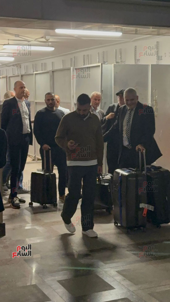 صور-وصول-مدرب-الأهلي-الجديد-(9)