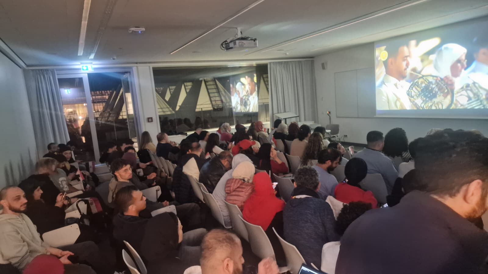 الجالية المصرية ببرلين تحتفل بافتتاح المتحف المصري الكبير (5)