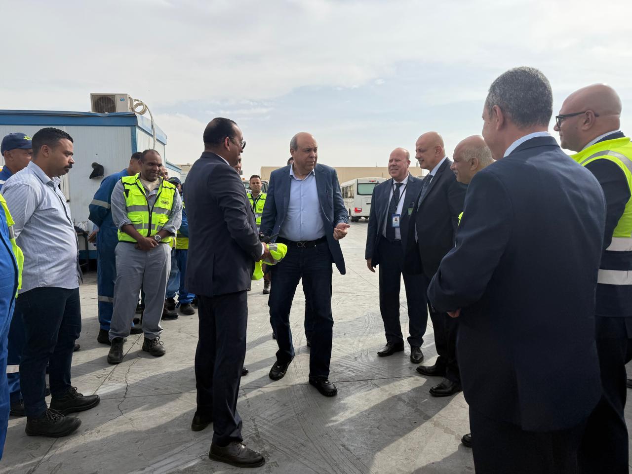 مطارا القاهرة وسفنكس يشهدان حركة تشغيل مكثف (6)