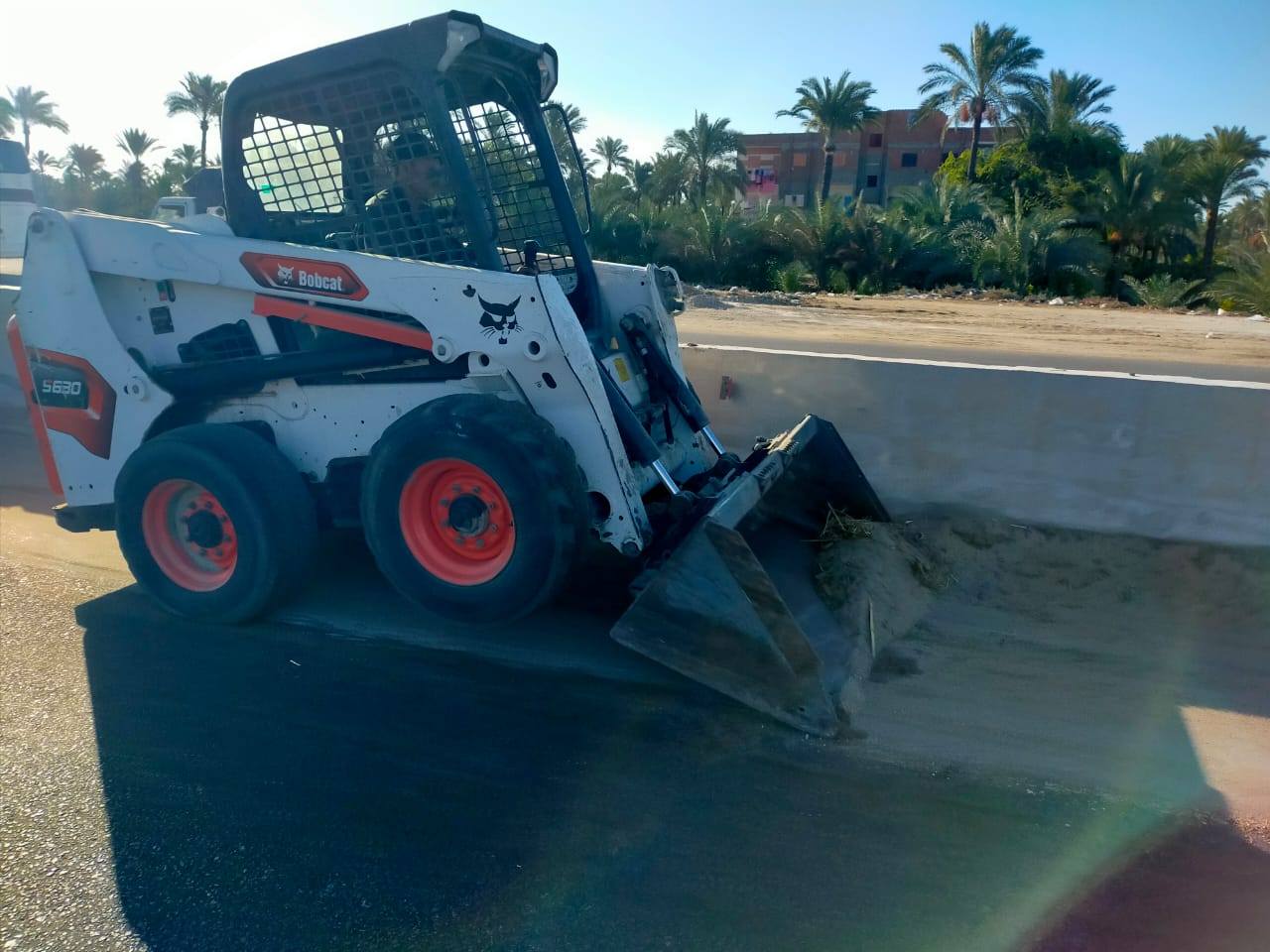 رفع المخلفات من شوارع المصيف