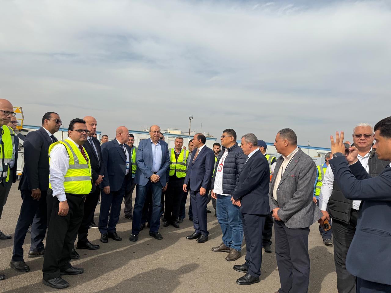 مطارا القاهرة وسفنكس يشهدان حركة تشغيل مكثف (7)